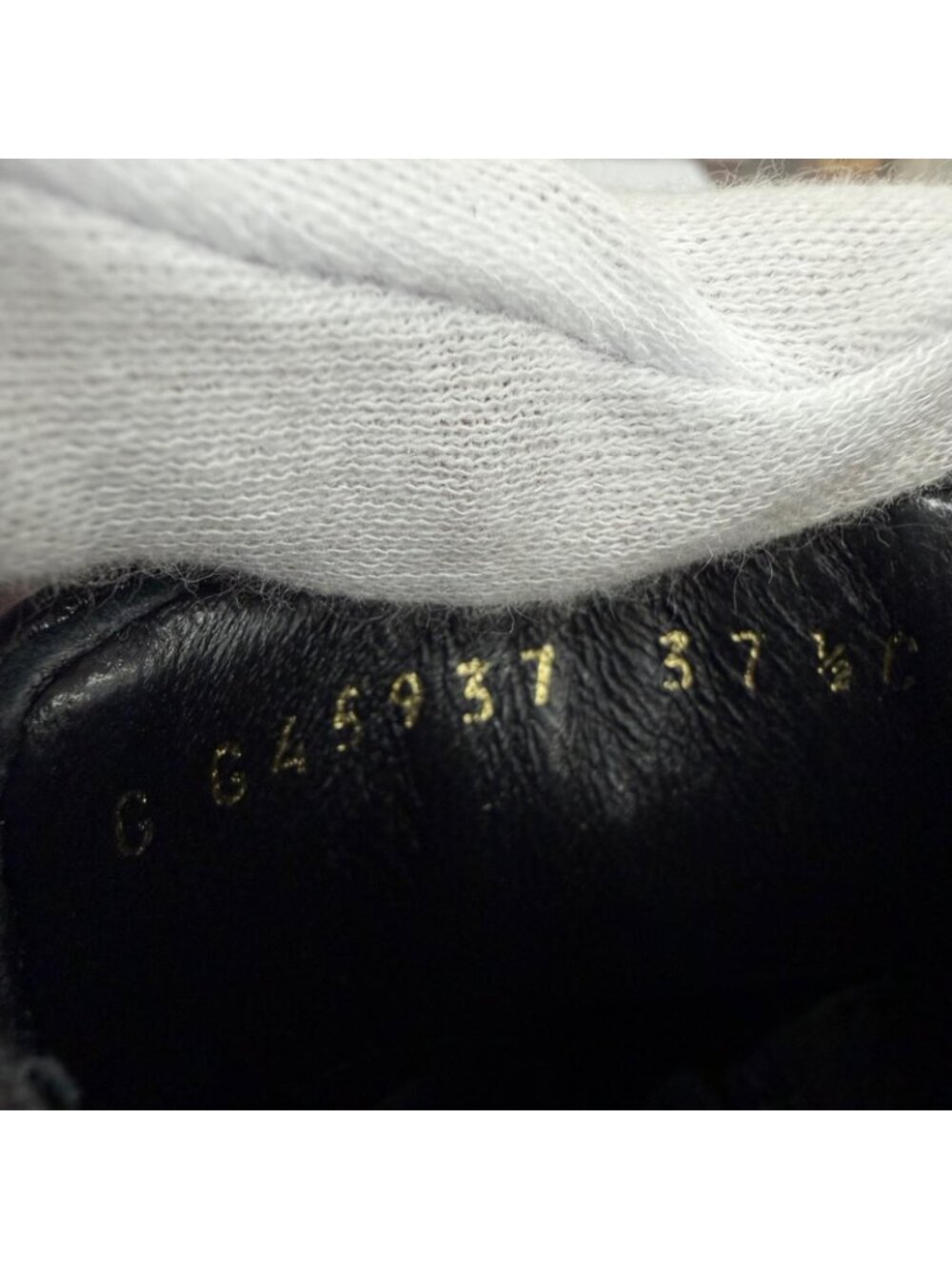 Chanel CC Logo Side Gore Leather Short Boots Black - Picture 9 of 9